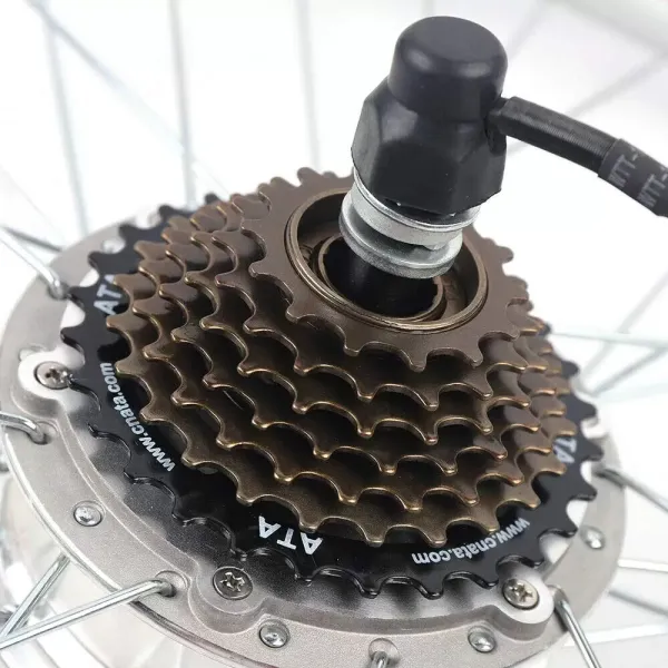 Zestaw do konwersji roweru elektrycznego 28” 36 V 250 W silnik piasty tylnego koła z wyświetlaczem LCD zestaw do konwersji silnika do roweru elektrycznego Zestaw do konwersji roweru elektrycznego 28” 36 V 250 W silnik piasty tylnego koła z wyświetlaczem LCD zestaw do konwersji silnika do roweru elektrycznego